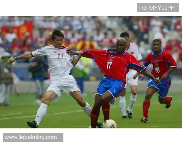 亚洲足坛的璀璨星光那些曾在这里留下足迹的足球巨星们