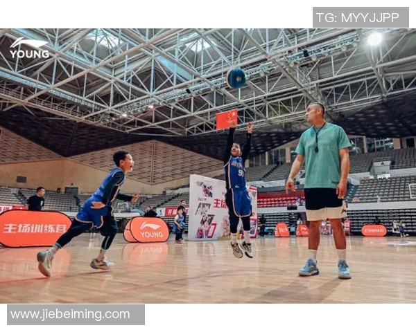 李宁全明星篮球服助力球员展现风采与实力的完美选择 李宁全明星篮球服助力球员展现风采与实力的完美选择