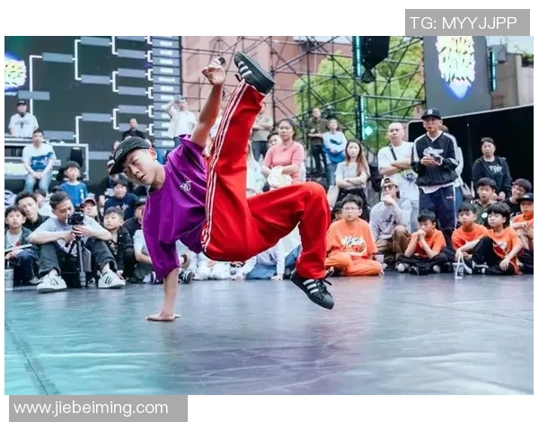 街舞与篮球交汇的明星们他们的名字背后隐藏的故事与梦想
